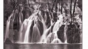 Basisch ionisiertes Wasser